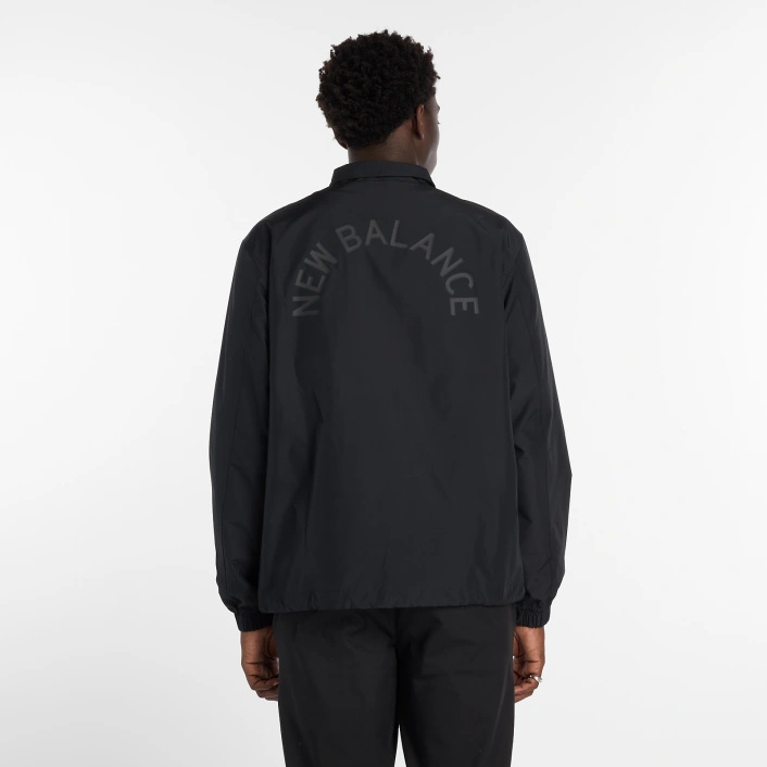 New Balance Куртка Lightweight Coaches Jacket MJ61U6AJBK