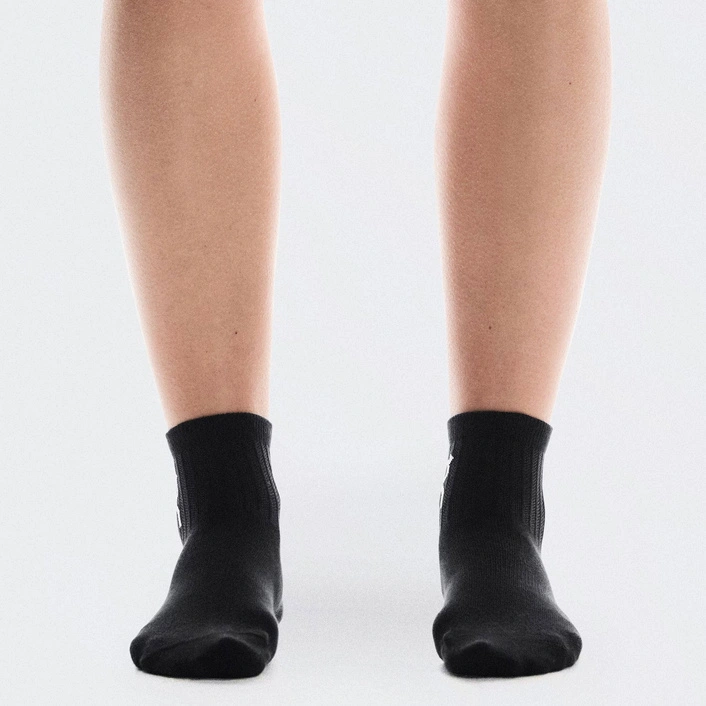 On Шкарпетки Logo Sock Mid 3P Black 2UF10520553
