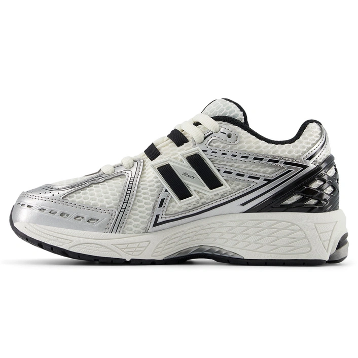 Дитячі кросівки New Balance 1906 PC1906ER сріблясті