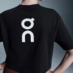 On Жіноча Футболка Club Boxy-T Black 1WF11120553