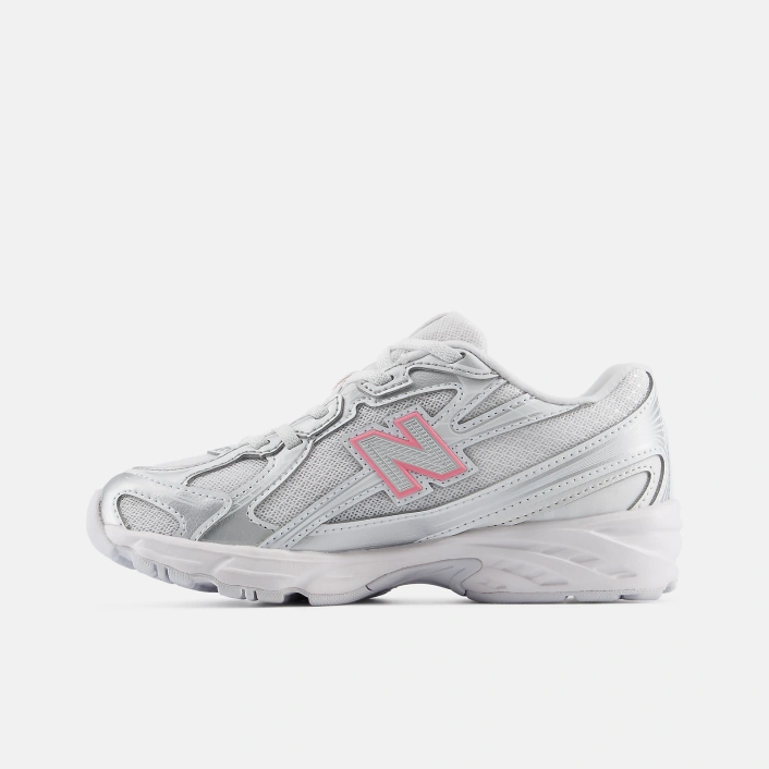 New Balance P7403DB