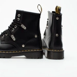 Dr. Martens жіночі черевики 1460 Bex Stud Fine Haircell із заклепками чорні 26959001