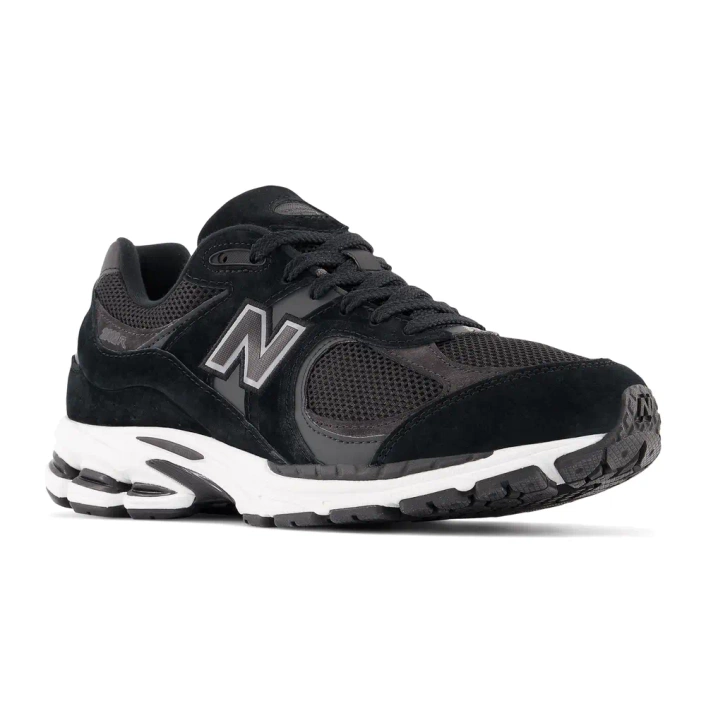 Кросівки New Balance 2002R M2002RBK чорні