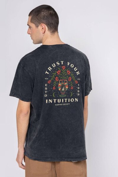 Kaotiko Black Trust Your Intuition Washed T-shirt