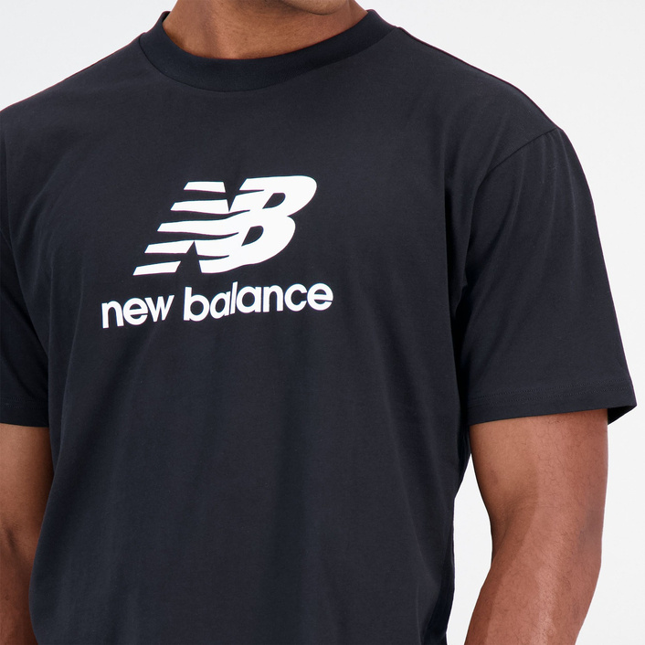 NEW BALANCE KOSZULKA ESSENTIALS STACKED LOGO