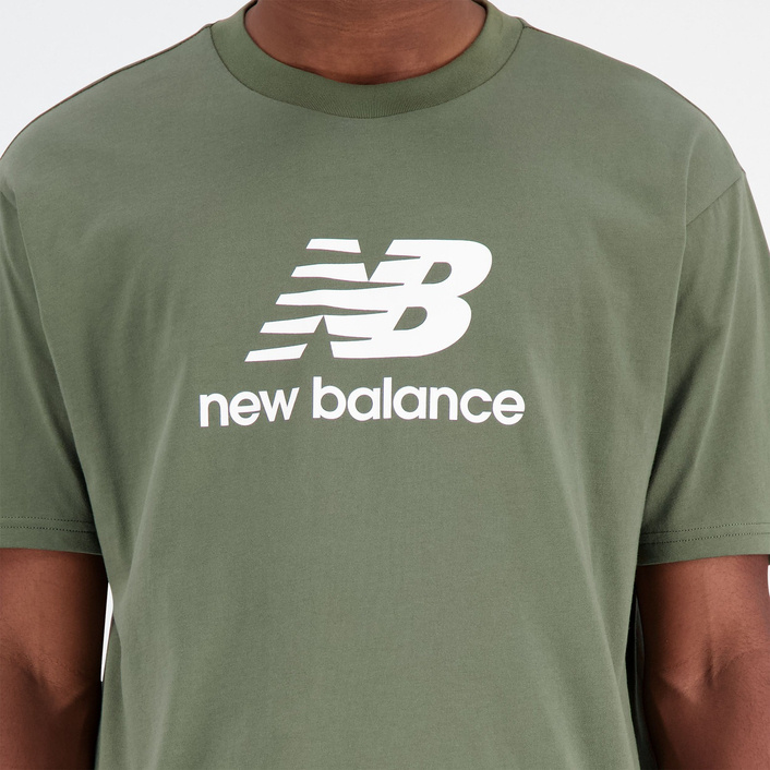 NEW BALANCE KOSZULKA ESSENTIALS STACKED LOGO