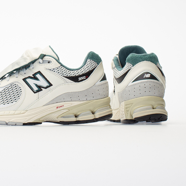 New Balance M2002RVD