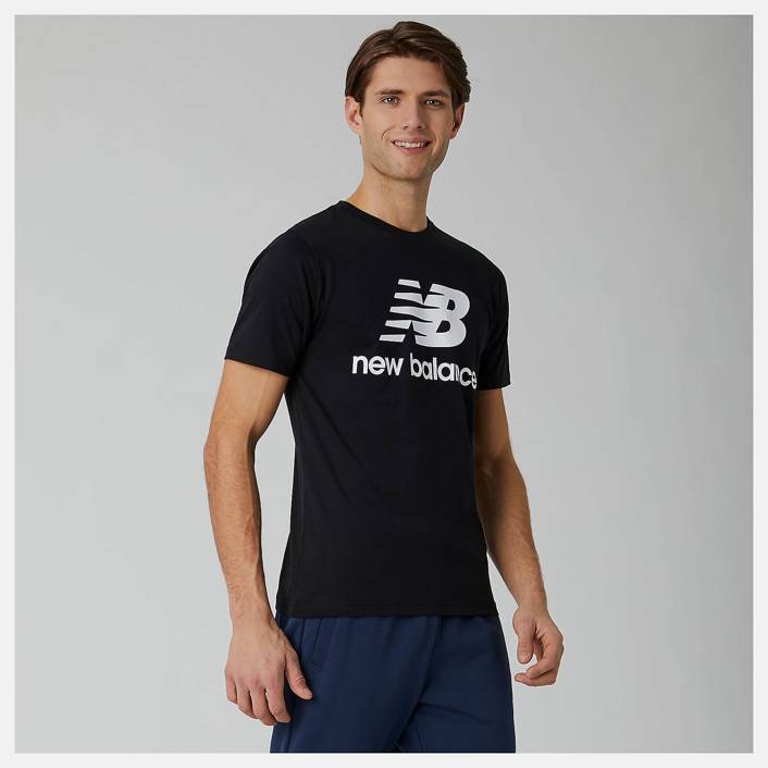 New Balance SS T-SHIRT ESSENTIALS STACKED LOGO BLACK