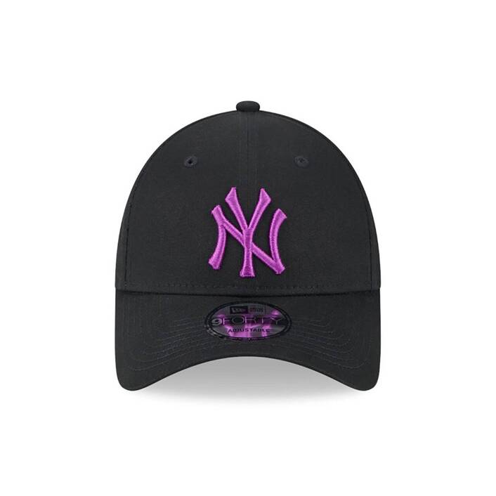 New Era New York Yankees League Essential Black 9FORTY Adjustable Cap
